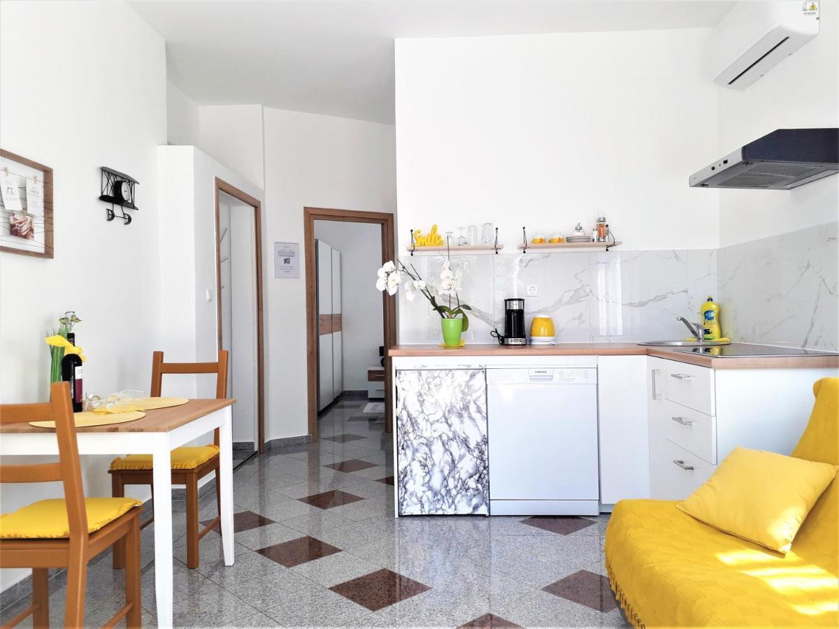A.B.Kvarner Apartman Fiume Kültér fotó